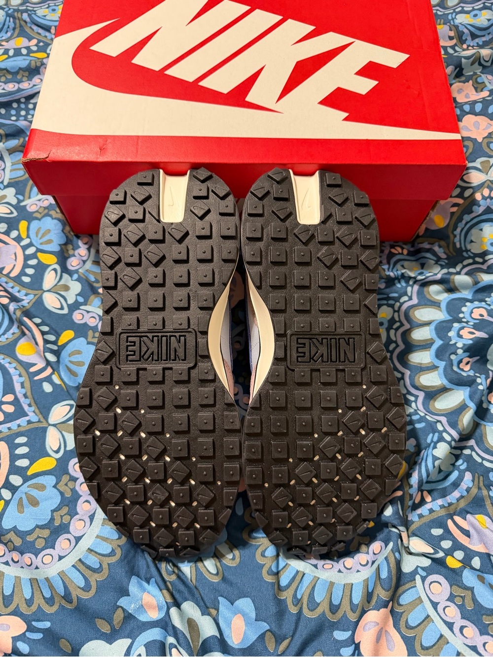 NWB Nike Phoenix Waffle Football Grey/ Dark Rasin - Picture 7 of 9